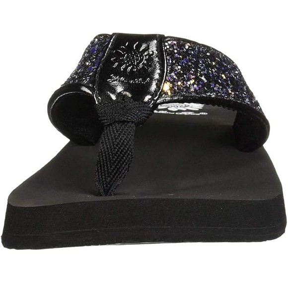 🛍️Yellow Box Black Sparkle Sandals - Picture 4 of 10